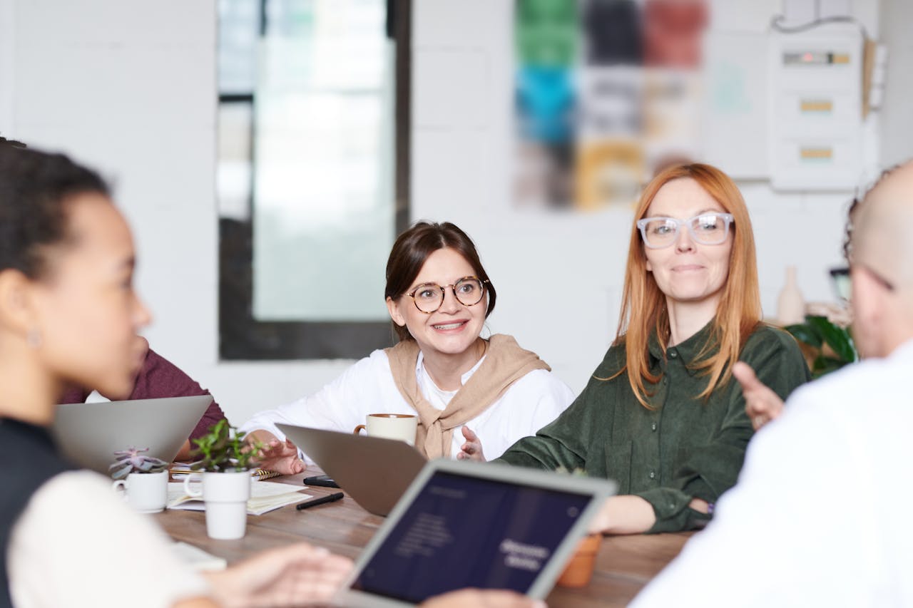 Être heureux au travail, une chose impossible selon 18% des salariés